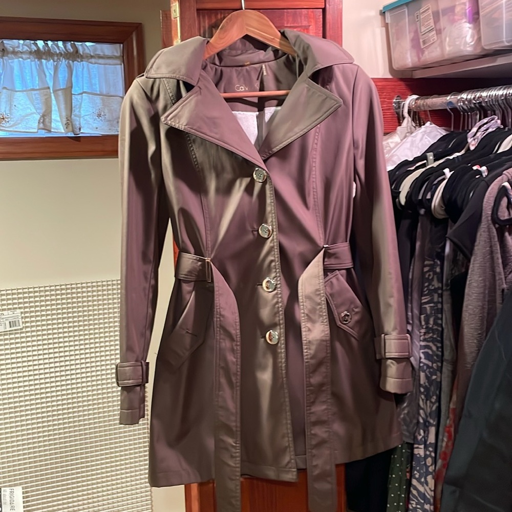 Women’s raincoat